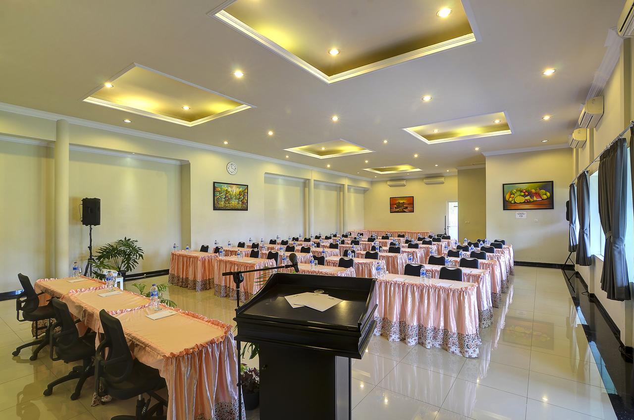 Riverstone Hotel & Cottage Batu  Exterior photo